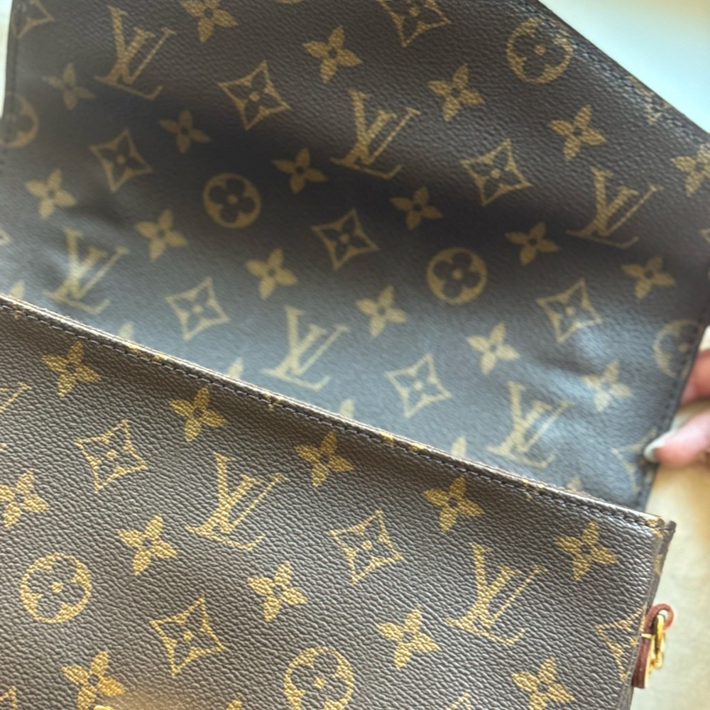 Louis Vuitton Pochette Métis Monogram - EUC - Picture 10 of 10